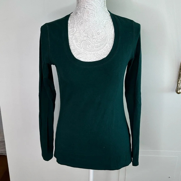 Elie Tahari Hunter Green Long-Sleeved Top Sz. S - Picture 1 of 5